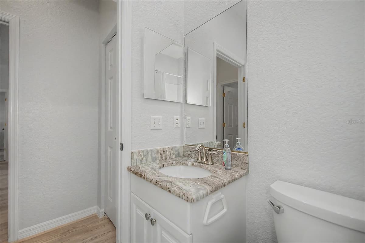 1253 RED OAK LANE — photo 47 of 82