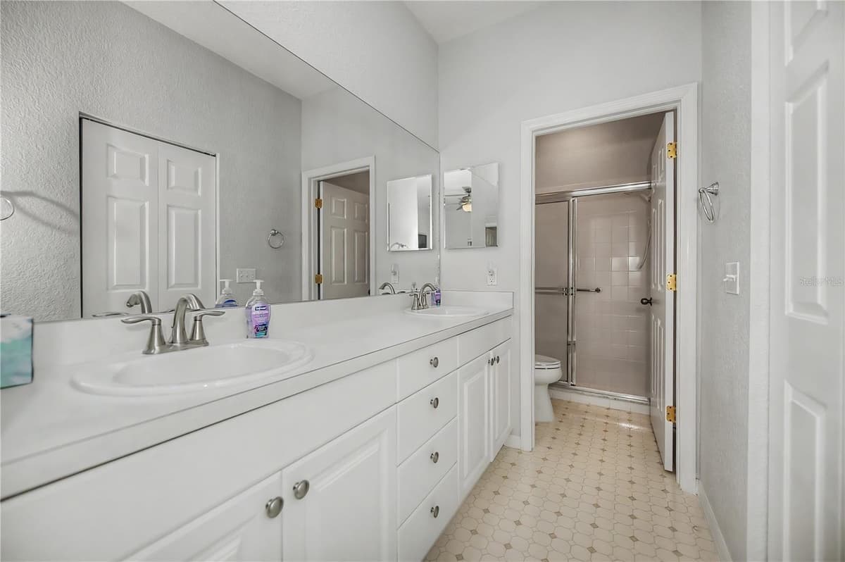 1253 RED OAK LANE — photo 37 of 82