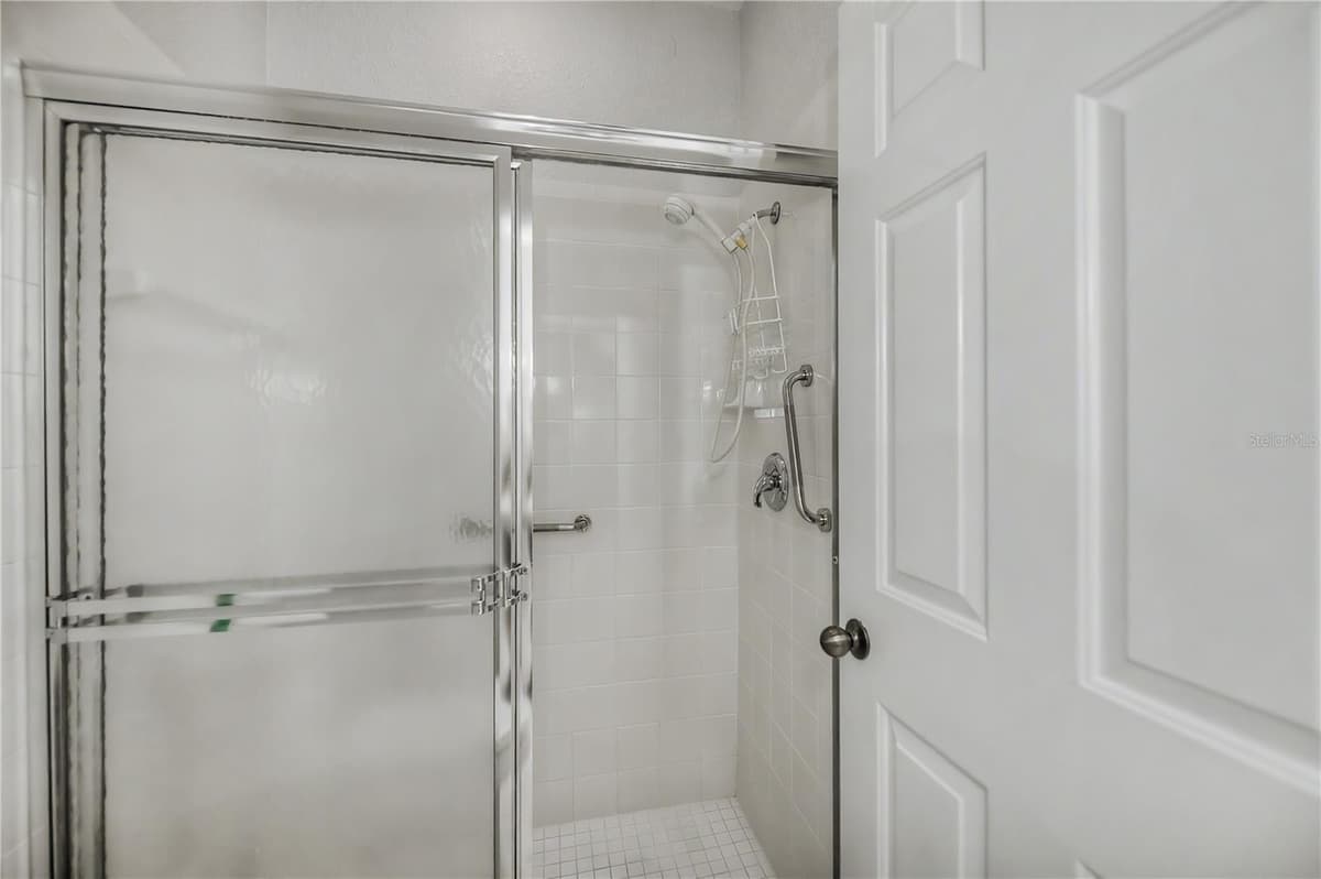 1253 RED OAK LANE — photo 39 of 82