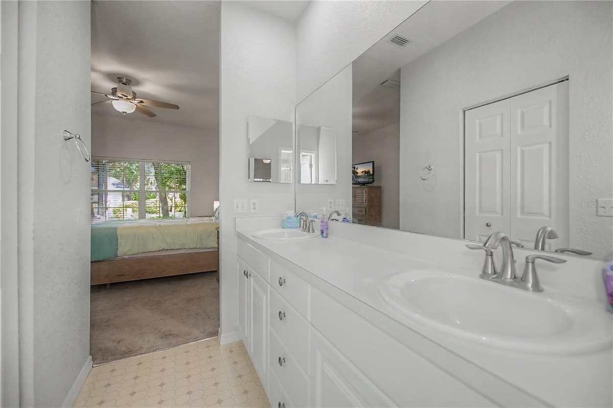 1253 RED OAK LANE — photo 38 of 82