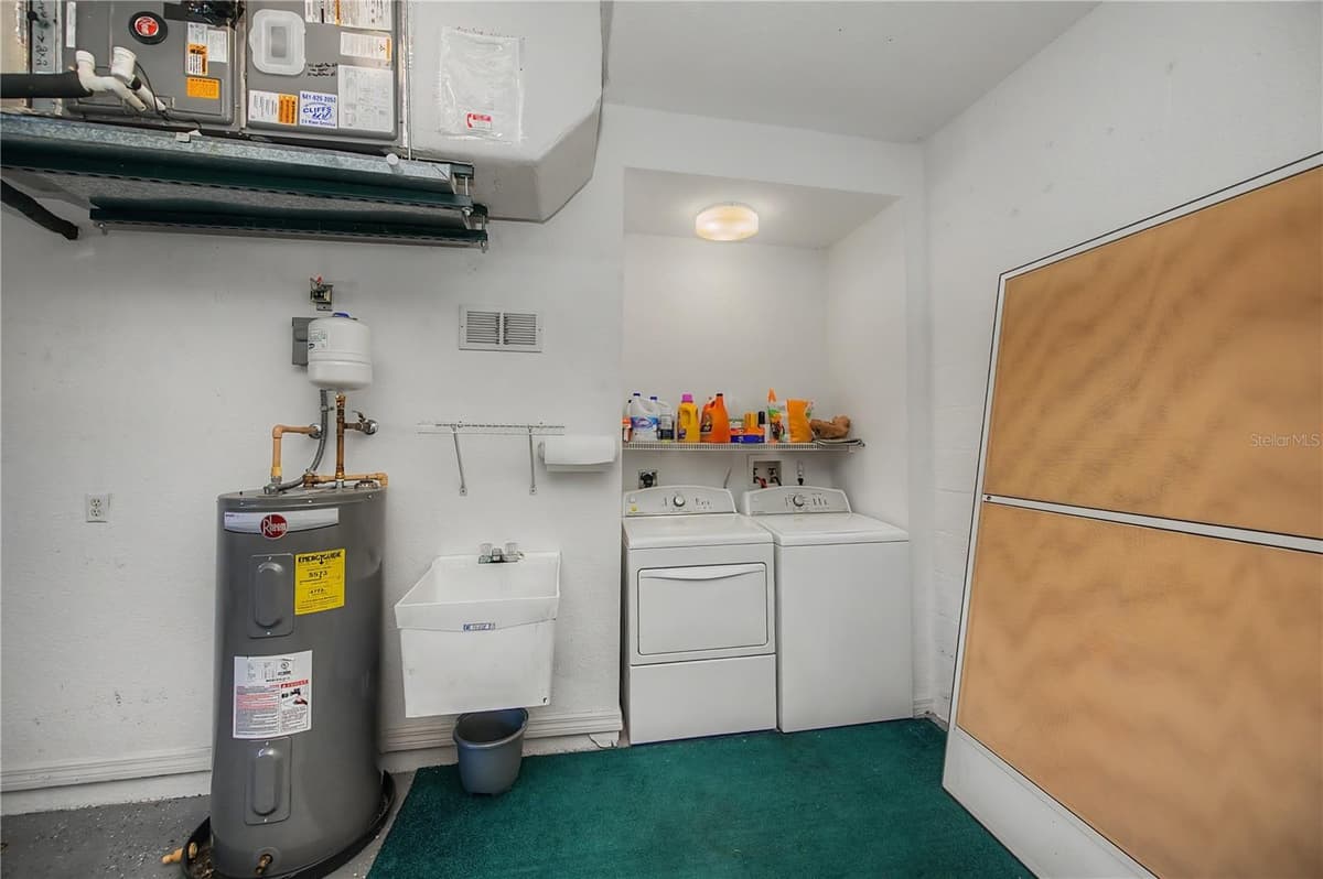 1253 RED OAK LANE — photo 49 of 82