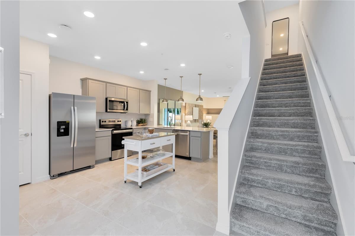 4975 SUNRISE ESTATES DRIVE — photo 3 of 25