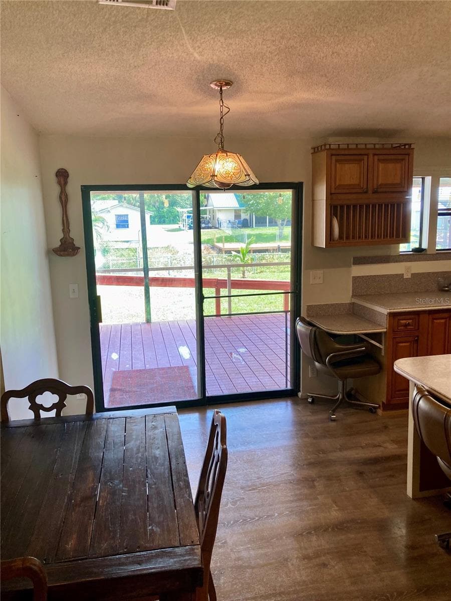 1038 20TH STREET — photo 10 of 52