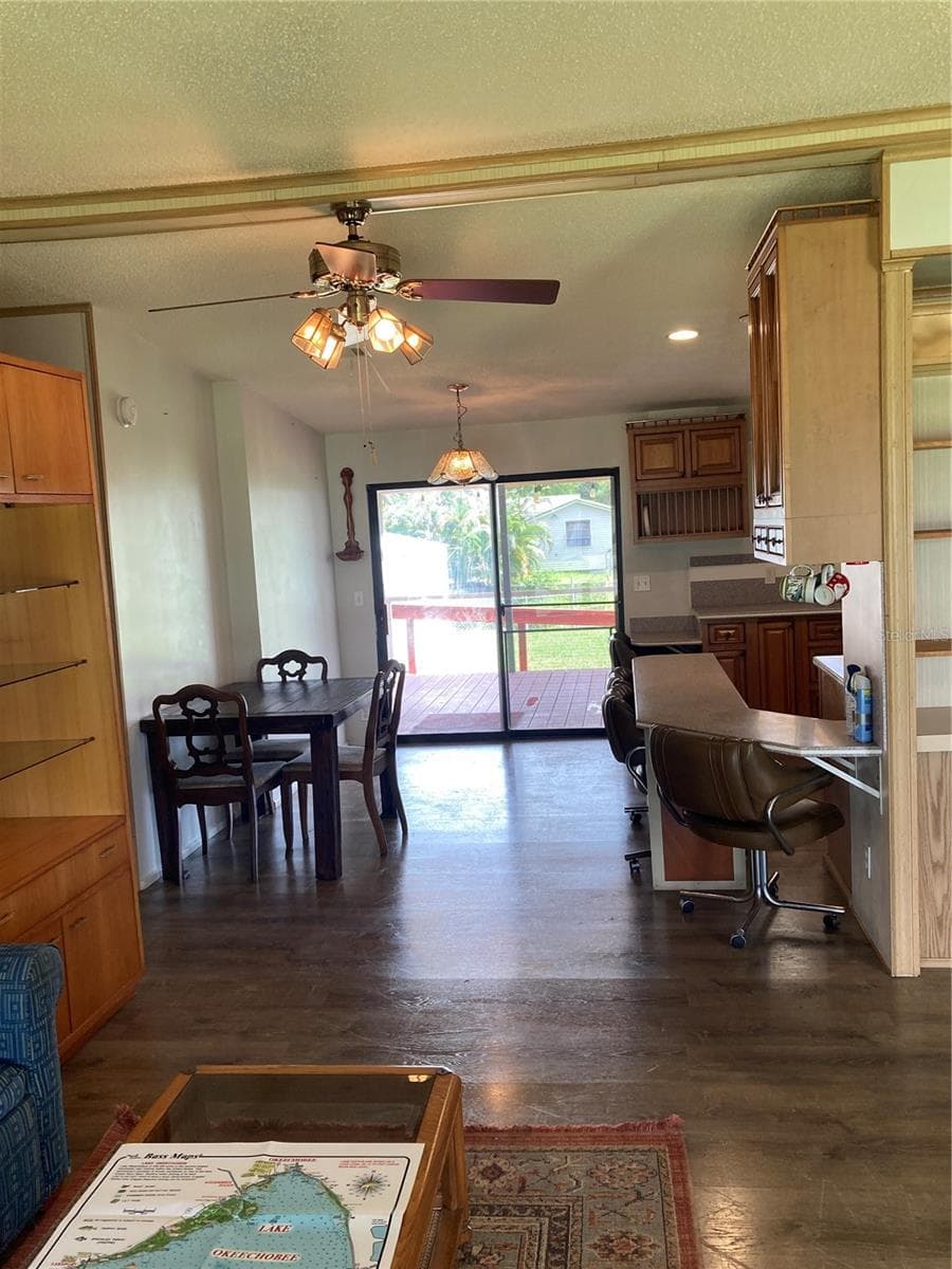 1038 20TH STREET — photo 13 of 52