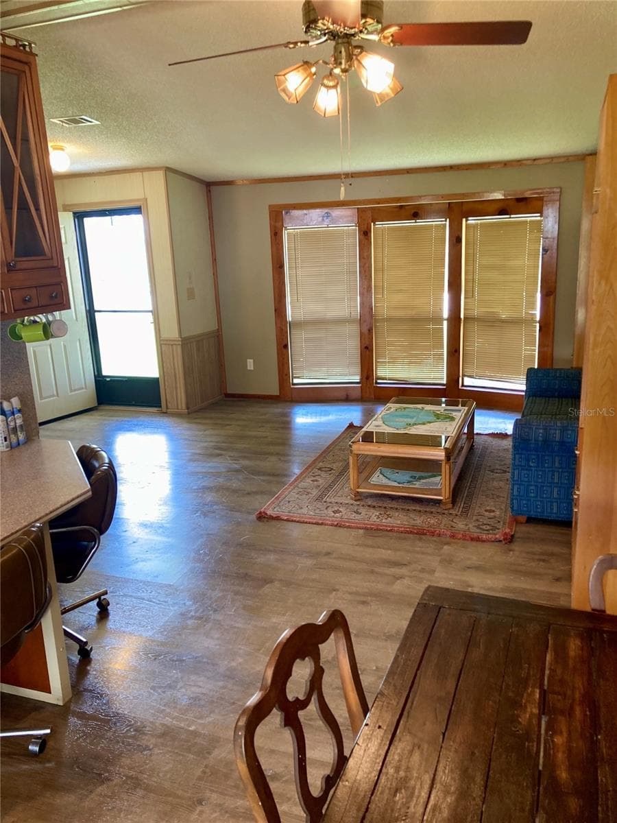 1038 20TH STREET — photo 17 of 52