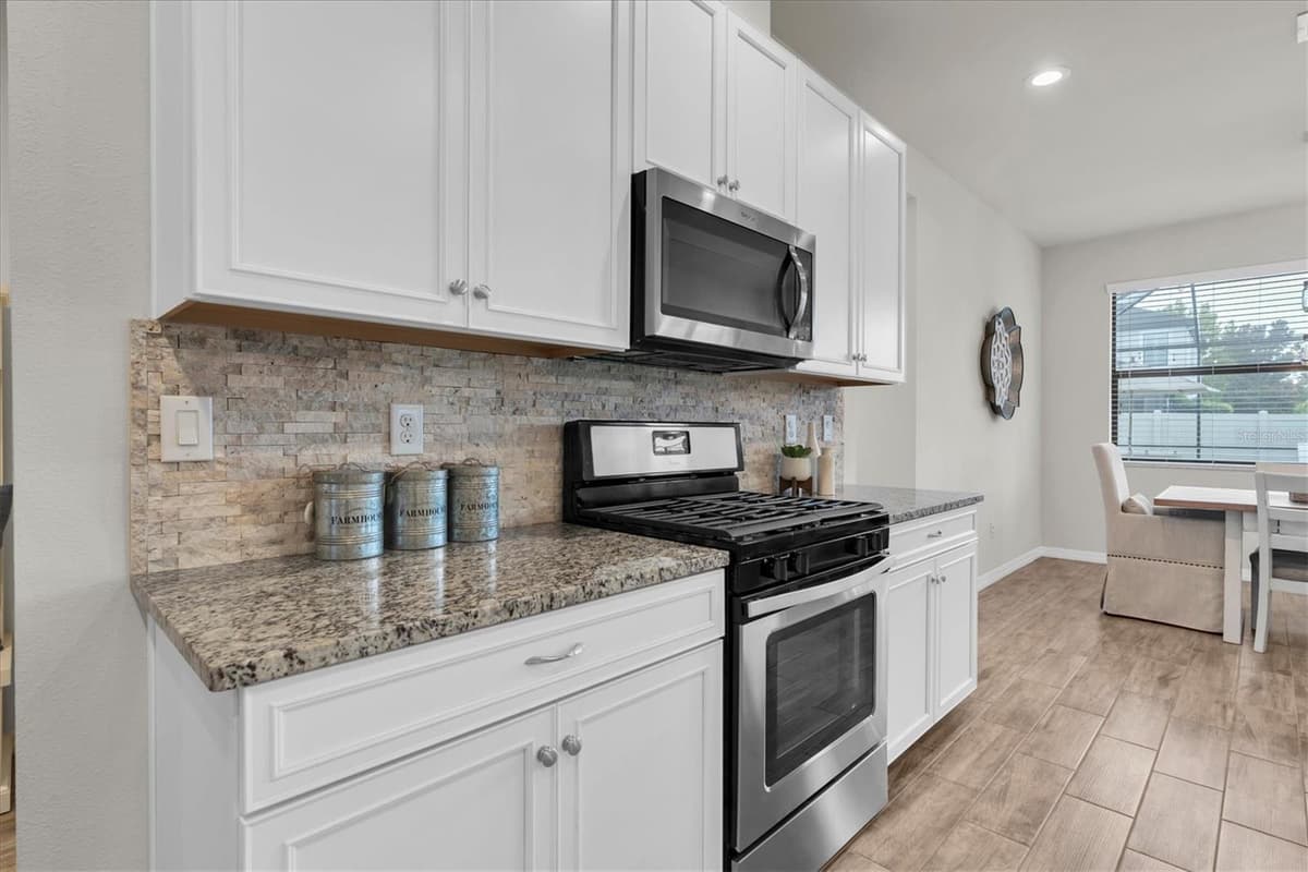 12501 TIBBETTS STREET — photo 14 of 81