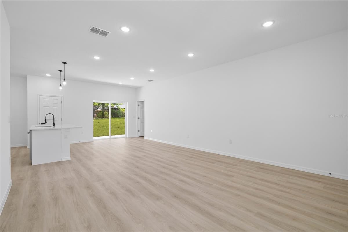 266 RUSKA PLACE — photo 9 of 31