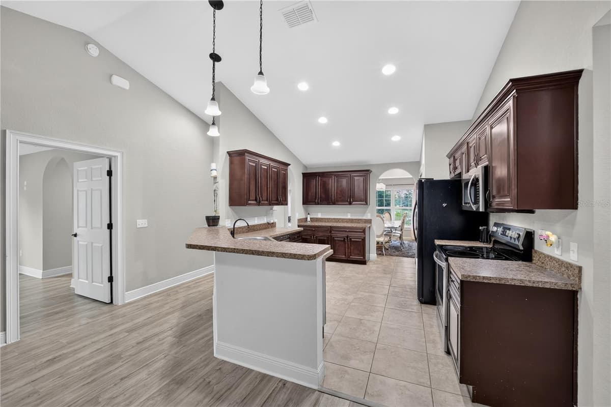 3050 177TH PLACE ROAD — photo 19 of 52
