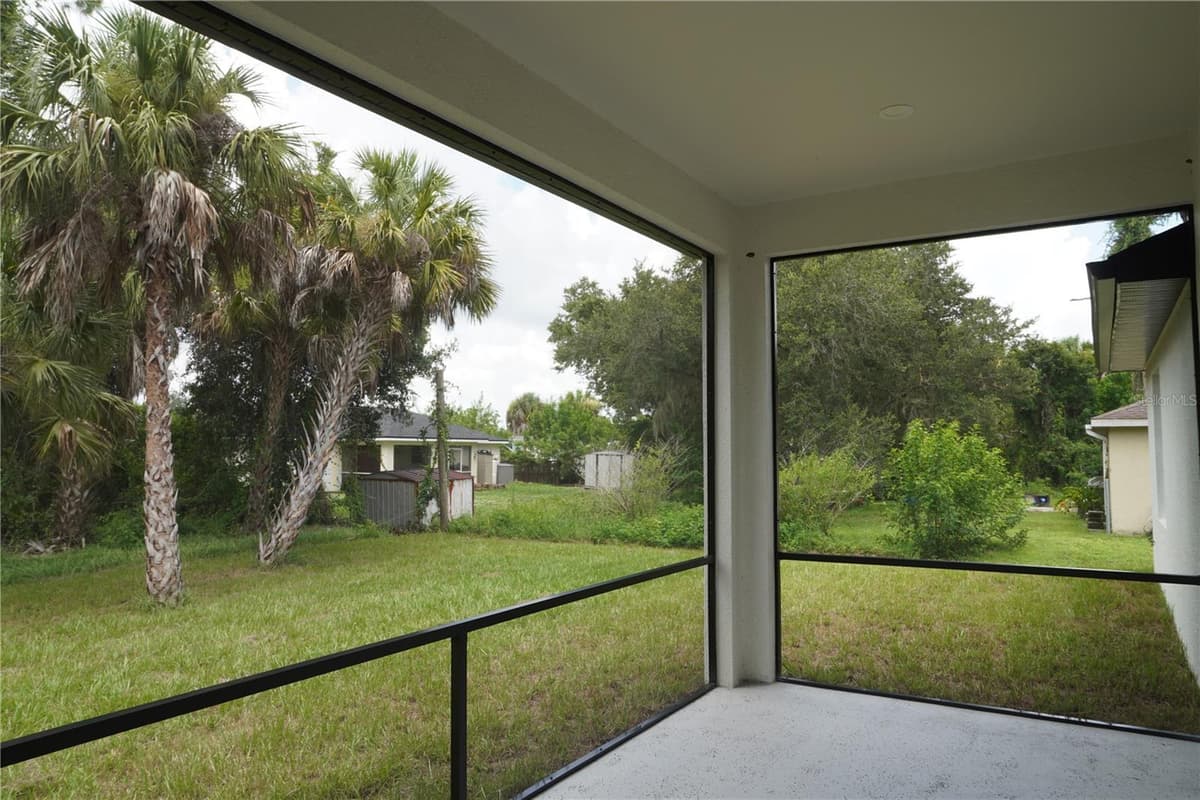 5820 BRICKELL DRIVE — photo 10 of 71