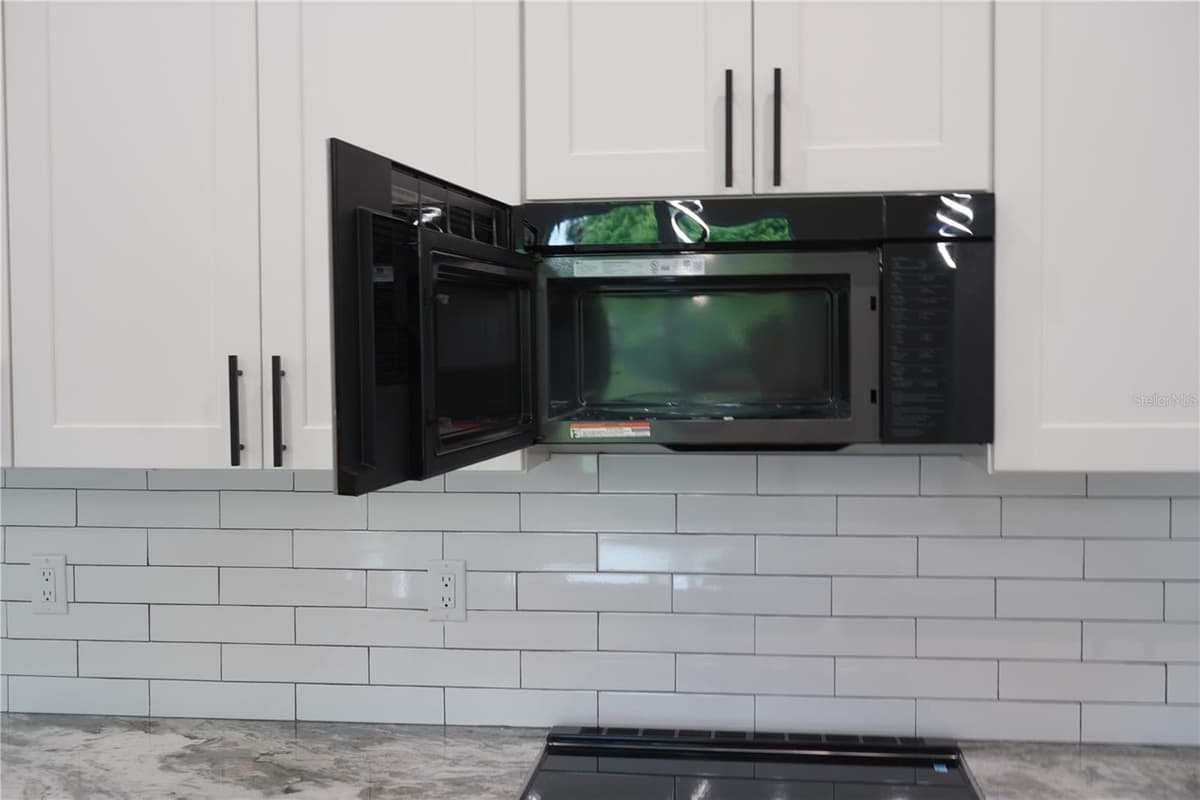5820 BRICKELL DRIVE — photo 27 of 71