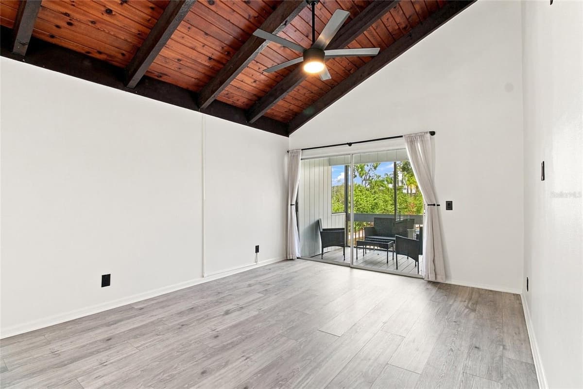 10415 CARROLLBROOK CIRCLE — photo 10 of 28