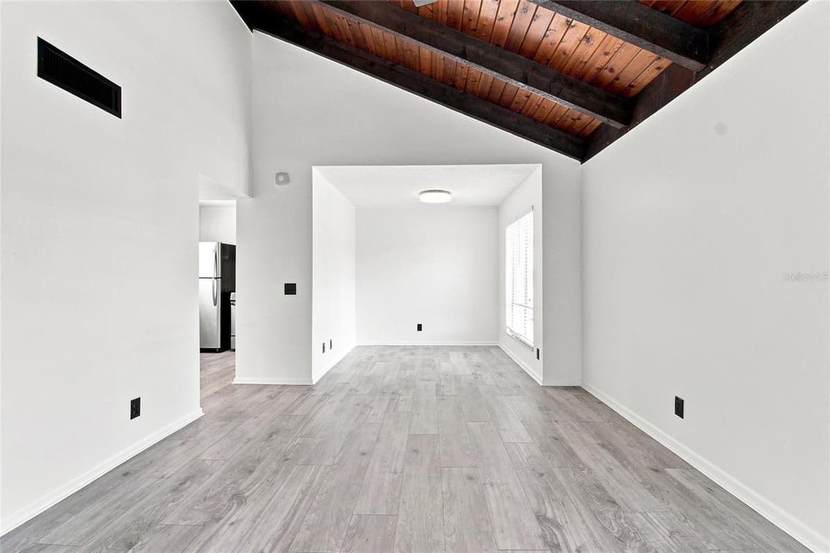 10415 CARROLLBROOK CIRCLE — photo 14 of 28