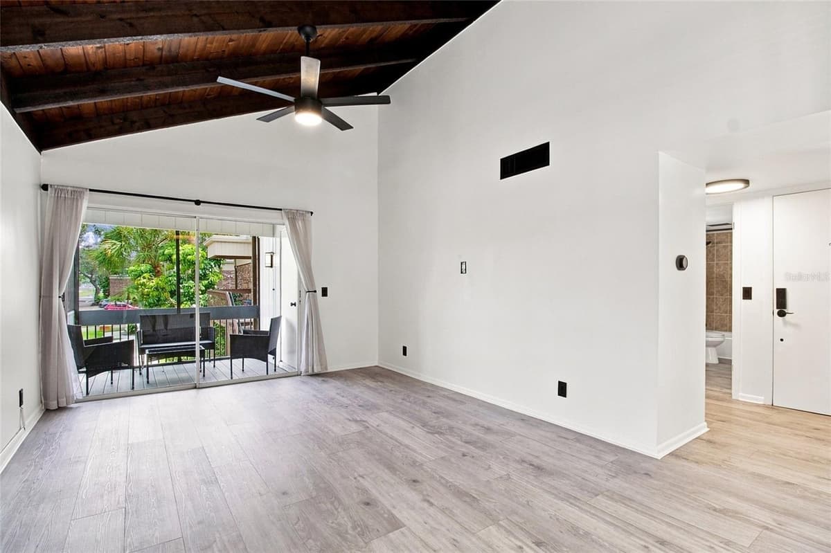 10415 CARROLLBROOK CIRCLE — photo 18 of 28