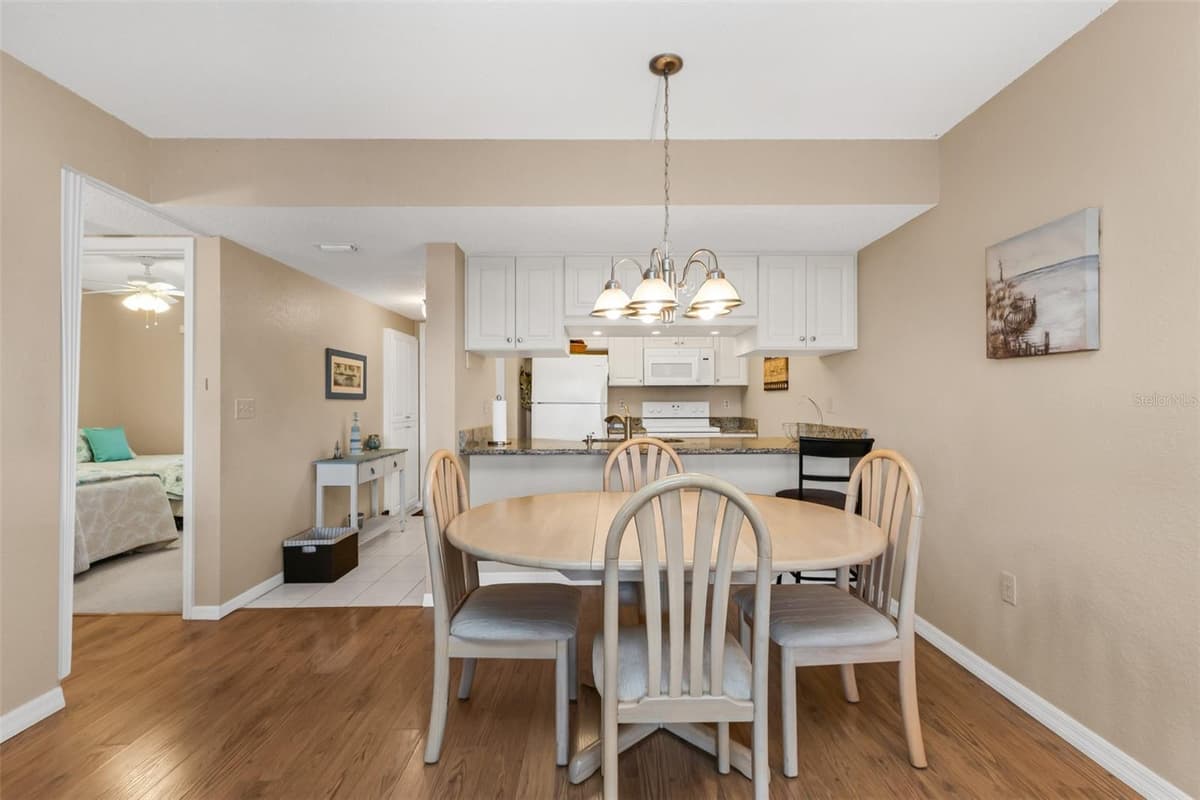 4000 OAKVIEW DRIVE — photo 15 of 46
