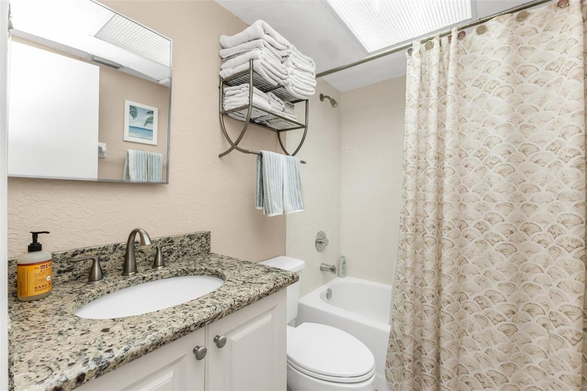 4000 OAKVIEW DRIVE — photo 28 of 46