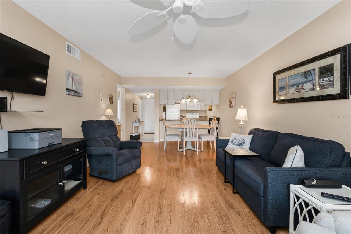 4000 OAKVIEW DRIVE — photo 18 of 46