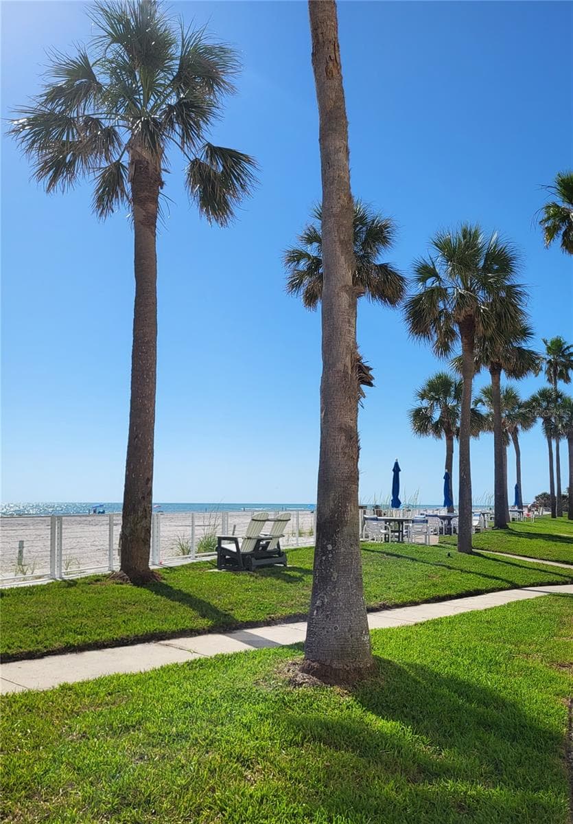 17960 GULF BOULEVARD — photo 14 of 15