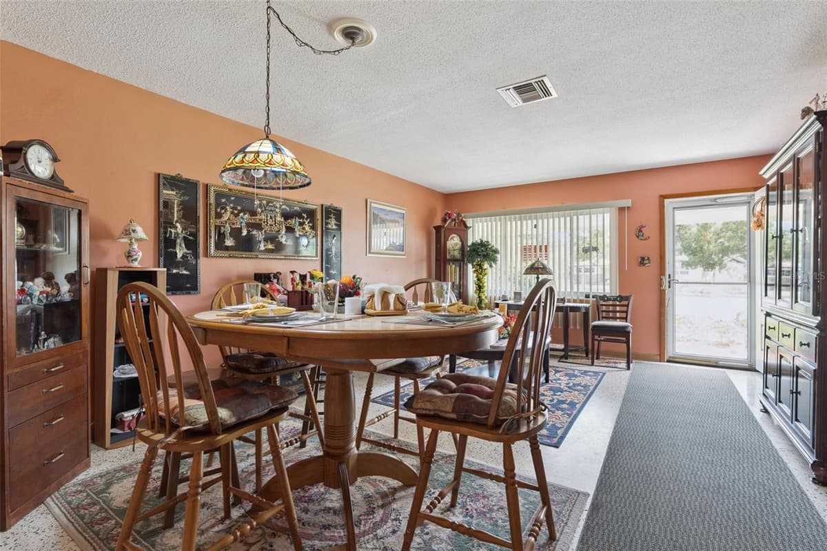 6832 OSWEGO DRIVE — photo 6 of 47
