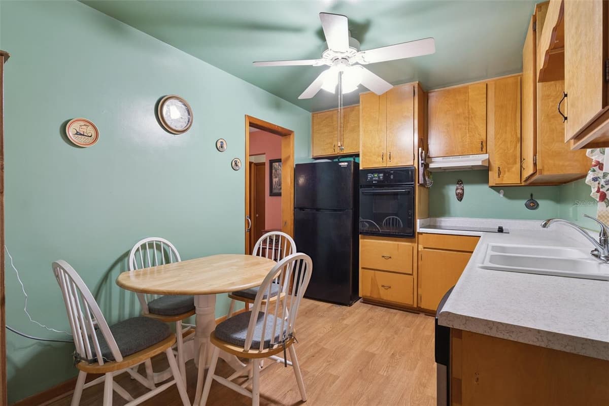 6832 OSWEGO DRIVE — photo 11 of 47