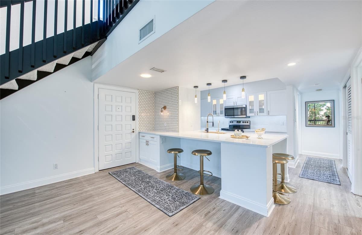 1328 PELICAN CREEK CROSSING — photo 2 of 97