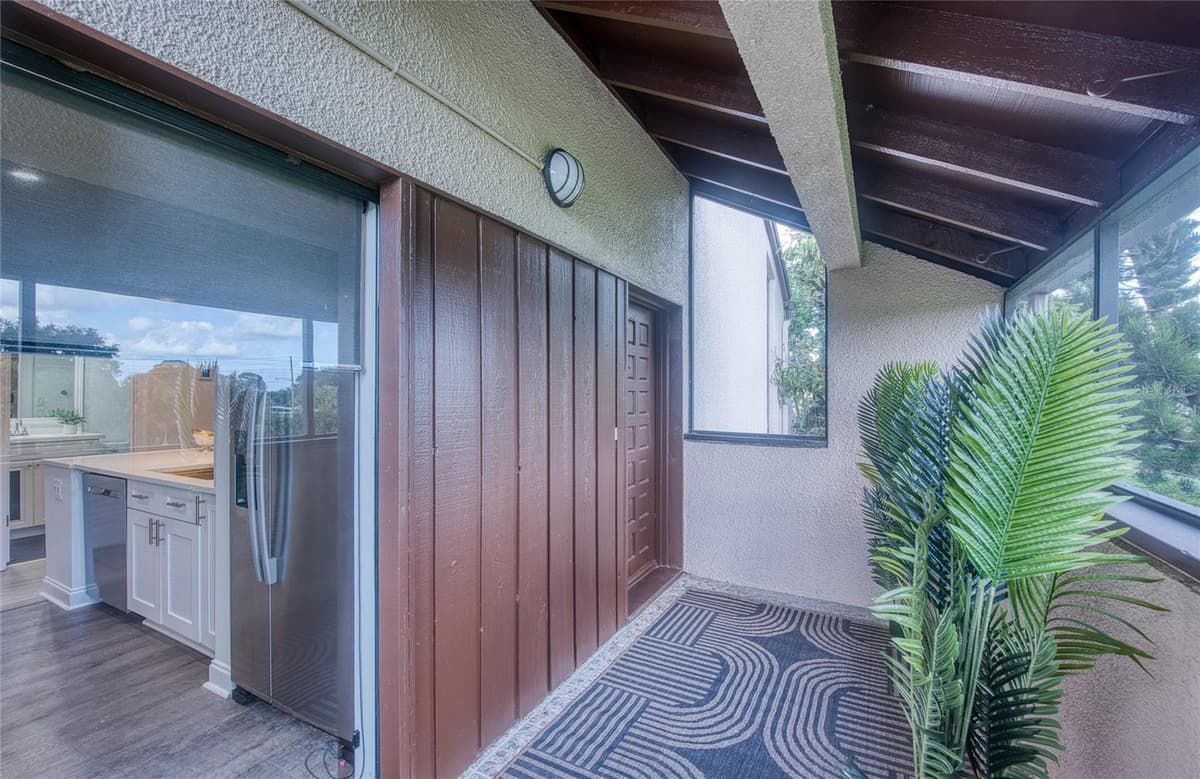 1328 PELICAN CREEK CROSSING — photo 5 of 97