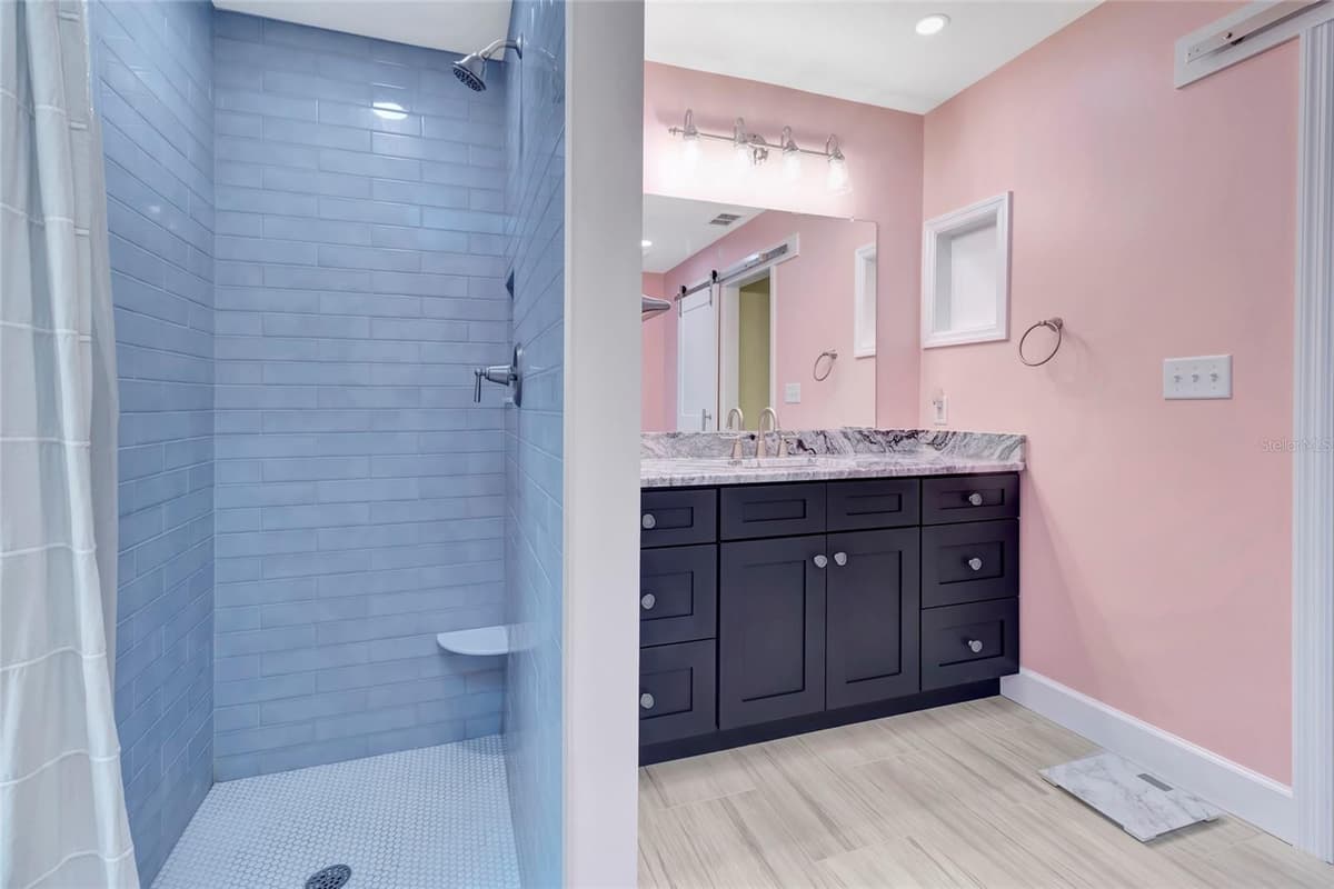5325 ABAGAIL DRIVE — photo 19 of 41