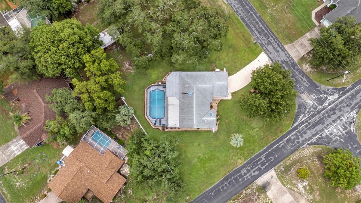 5325 ABAGAIL DRIVE — photo 37 of 41