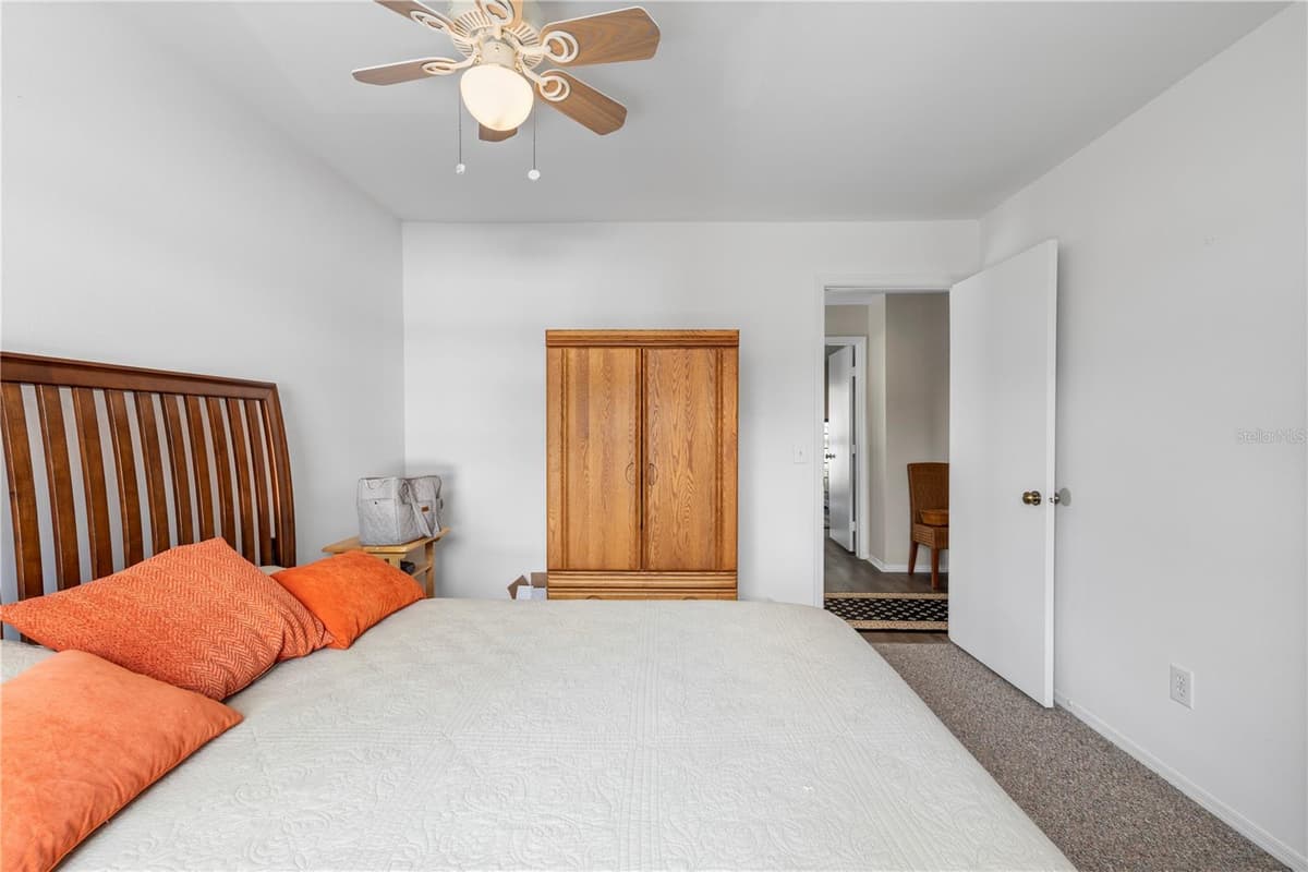 13007 LORNA PLACE — photo 35 of 54