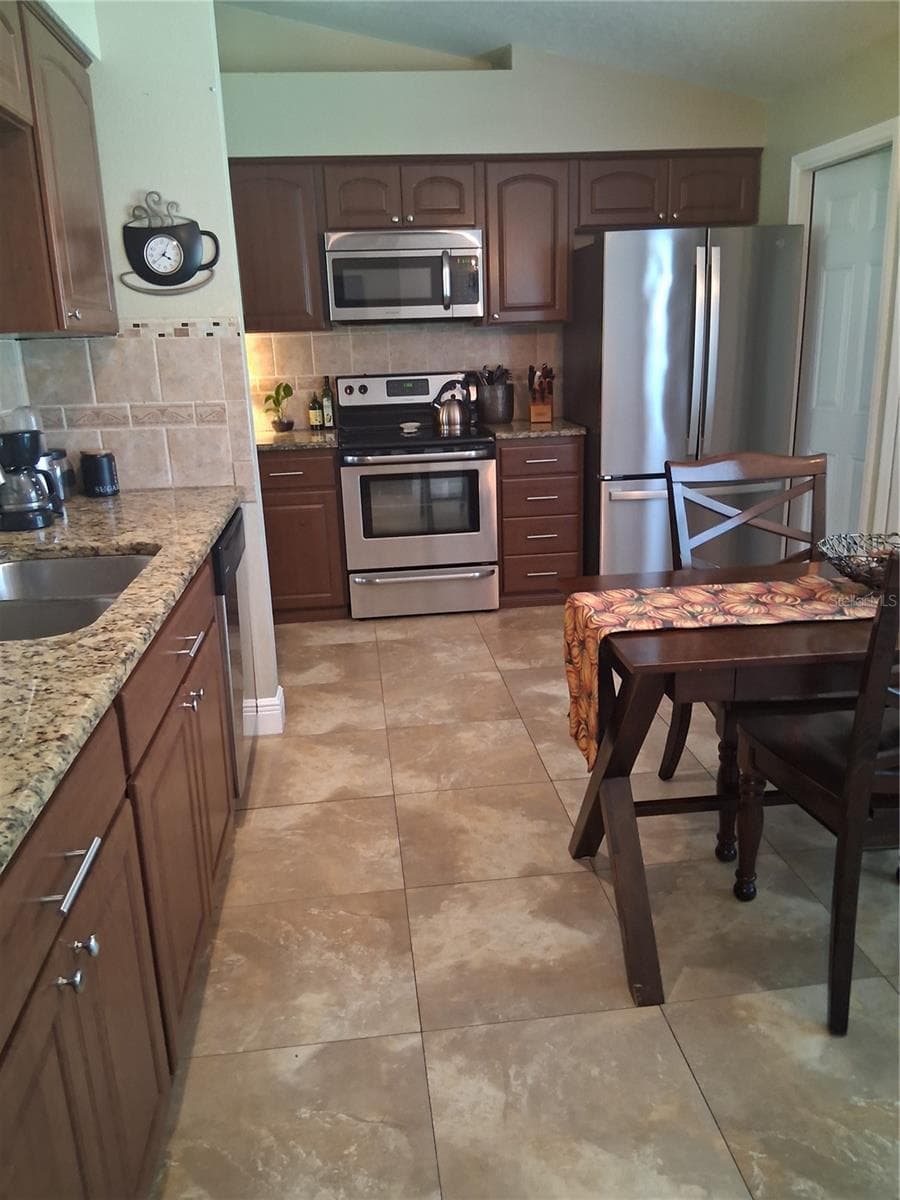 1239 LAKE PIEDMONT CIRCLE — photo 9 of 16