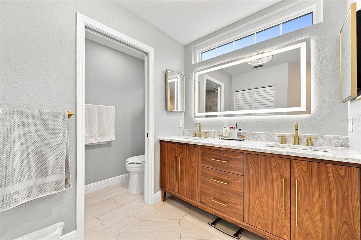 1821 LAKE HERON DRIVE — photo 23 of 48