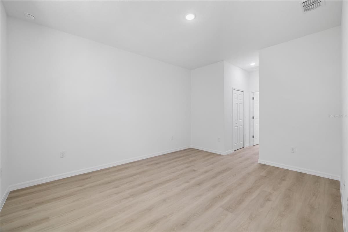3261 GAINESVILLE DRIVE — photo 17 of 31