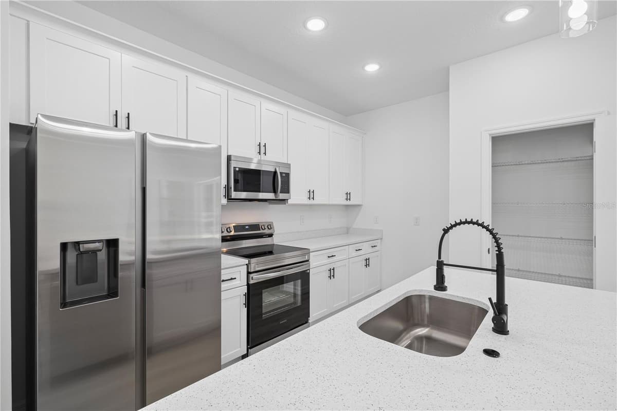 3261 GAINESVILLE DRIVE — photo 11 of 31