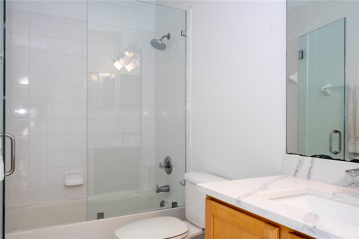 14938 HARTFORD RUN DRIVE — photo 14 of 47