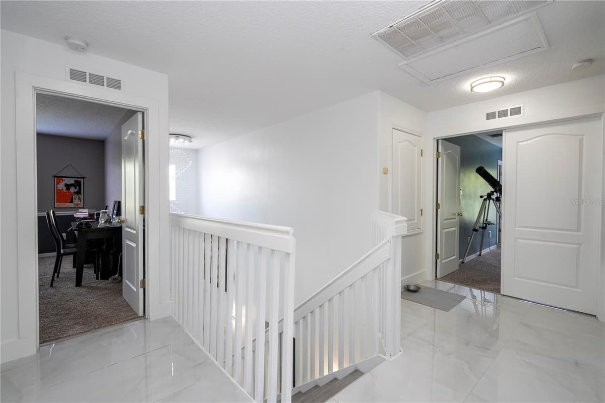 14938 HARTFORD RUN DRIVE — photo 17 of 47