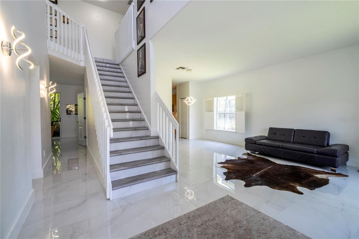 14938 HARTFORD RUN DRIVE — photo 8 of 47