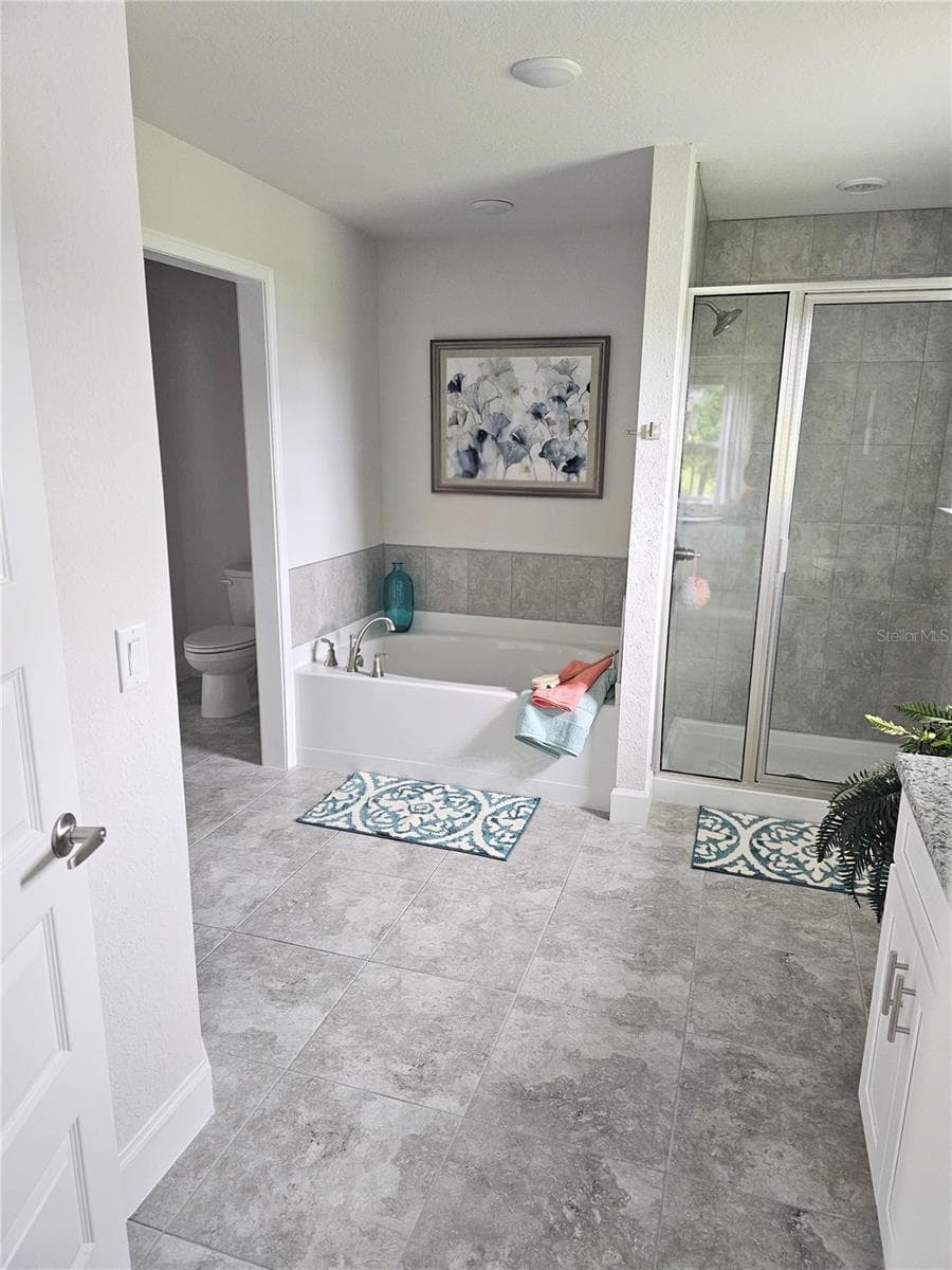 133 BELLFLOWER DRIVE — photo 11 of 19