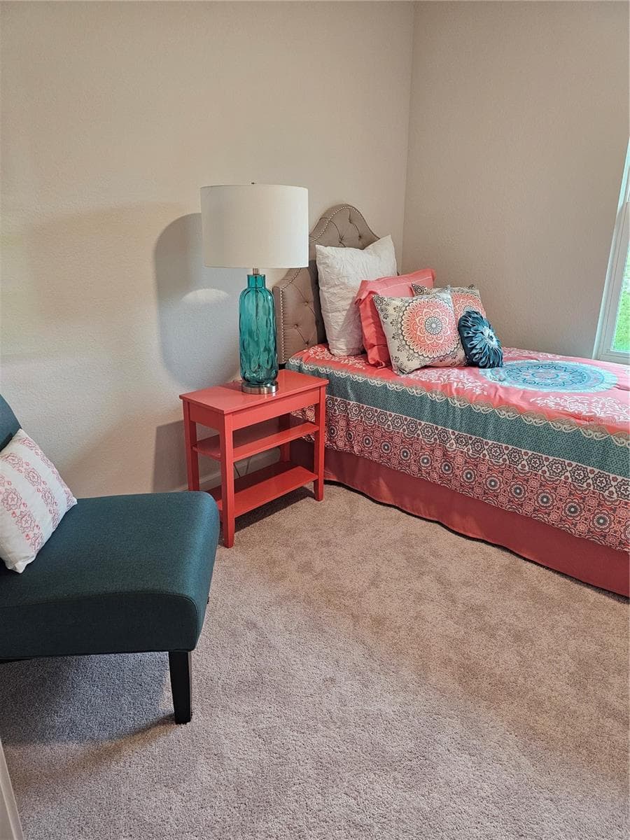 133 BELLFLOWER DRIVE — photo 9 of 19