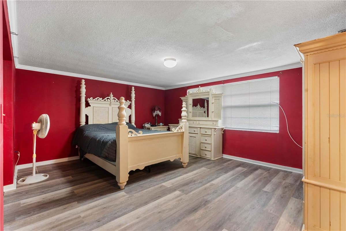 7830 CHERRYTREE LANE — photo 7 of 28