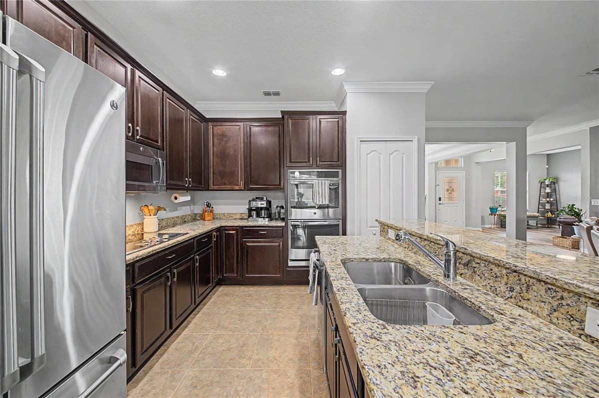6545 LANDOVER BOULEVARD — photo 21 of 55