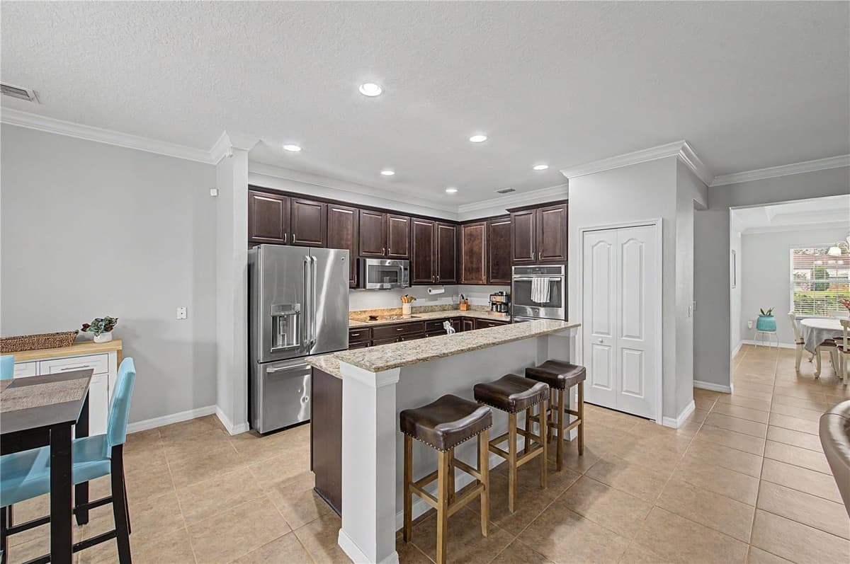 6545 LANDOVER BOULEVARD — photo 17 of 55