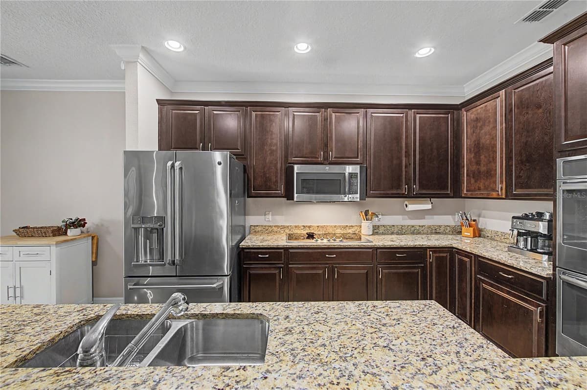 6545 LANDOVER BOULEVARD — photo 19 of 55