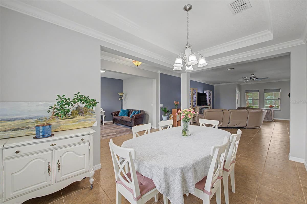 6545 LANDOVER BOULEVARD — photo 7 of 55