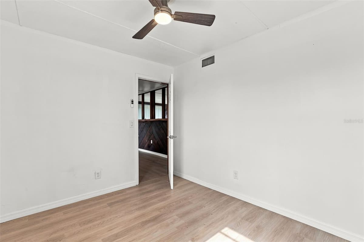 1432 RICHMOND AVENUE — photo 27 of 46