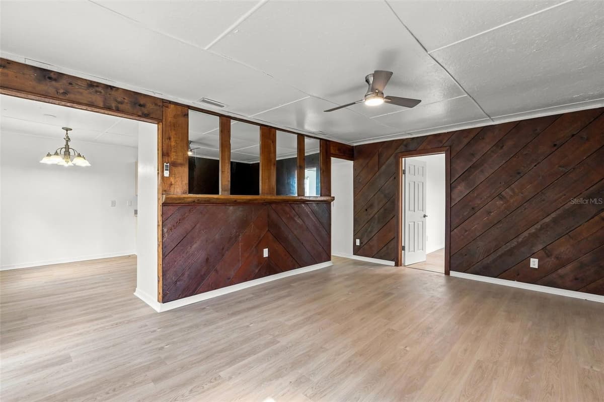 1432 RICHMOND AVENUE — photo 24 of 46