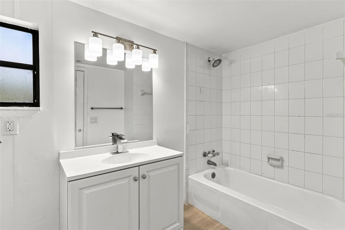 1432 RICHMOND AVENUE — photo 31 of 46
