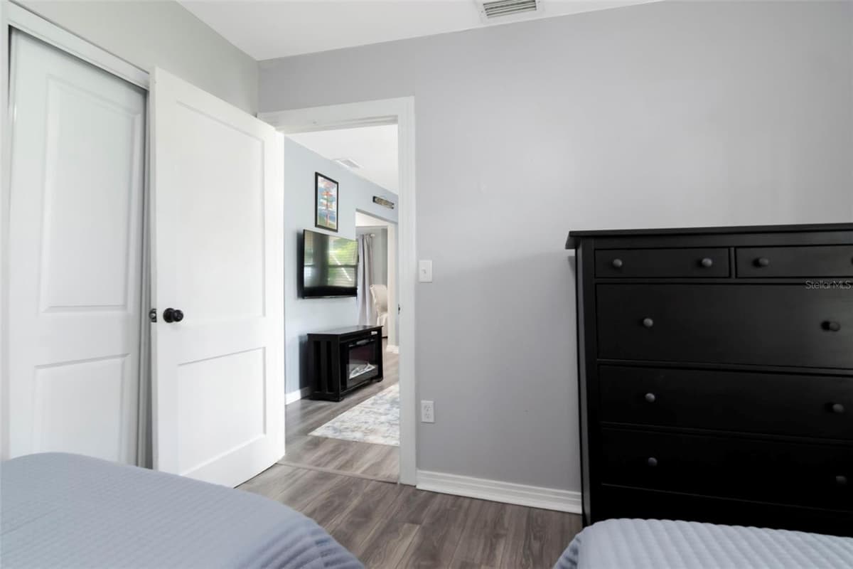 1716 SITKA STREET — photo 10 of 31