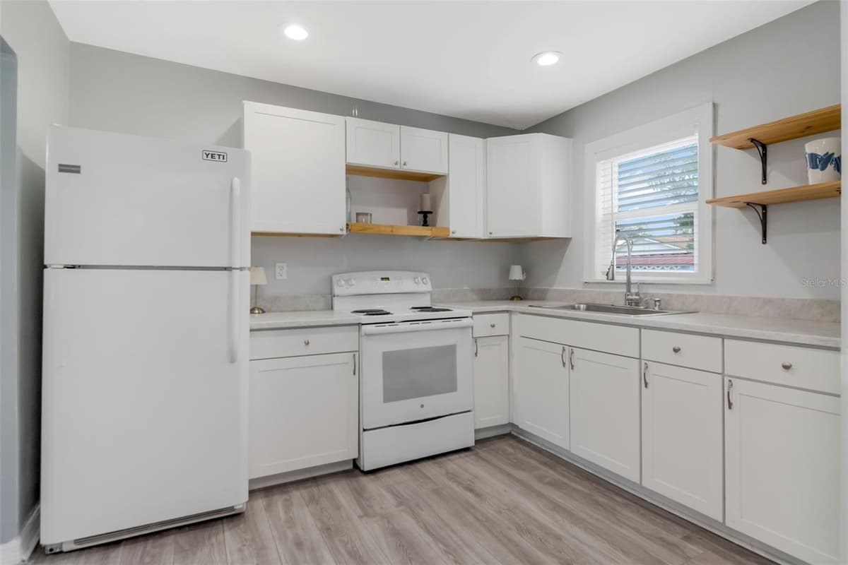 1716 SITKA STREET — photo 17 of 31