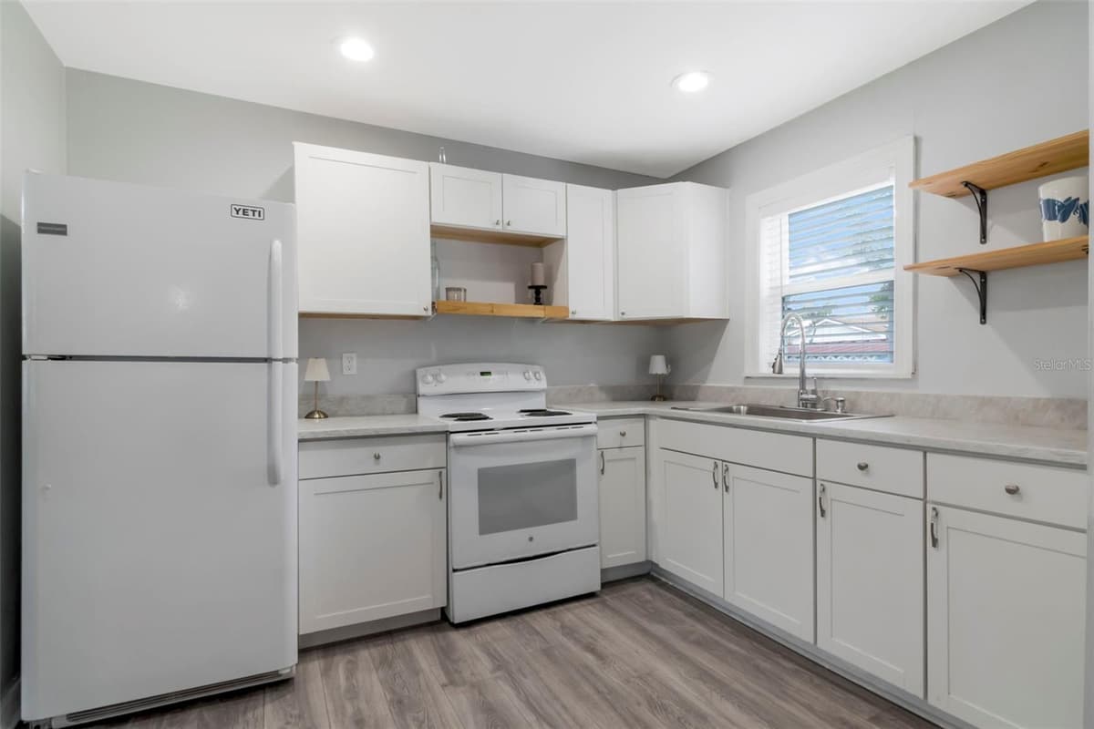 1716 SITKA STREET — photo 19 of 31
