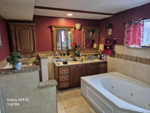 6121 HOLIDAY HILL LANE — photo 3 of 19