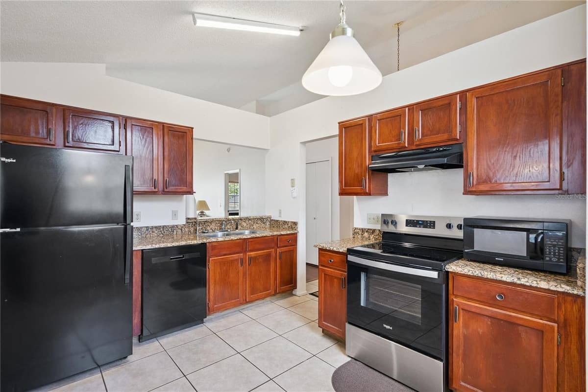 3023 WEYMOUTH COURT — photo 9 of 22